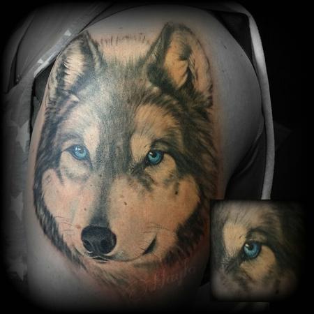 Tattoos - Realistic wolf with blue eyes - 102304